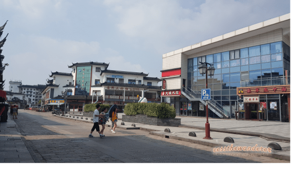 Turn right to Xinfeng Road 2.png